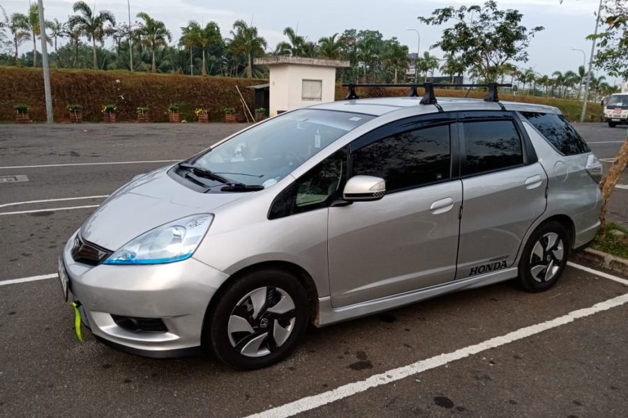 Honda fit Shuttle