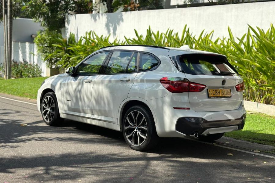 BMW X1