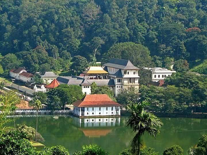 Day 3 : Traveling to Kandy