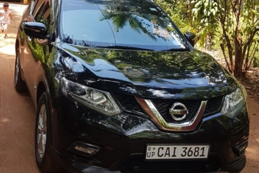 NISSAN  X  TRAIL  HYBRID